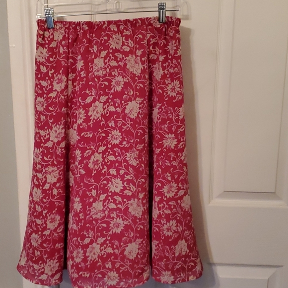 *Appleseed's Petites Floral Pullon Skirt - Picture 3 of 7